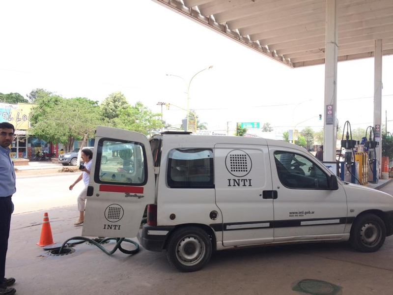 Se incrementó el arancel de la verificación anual de surtidores de combustibles