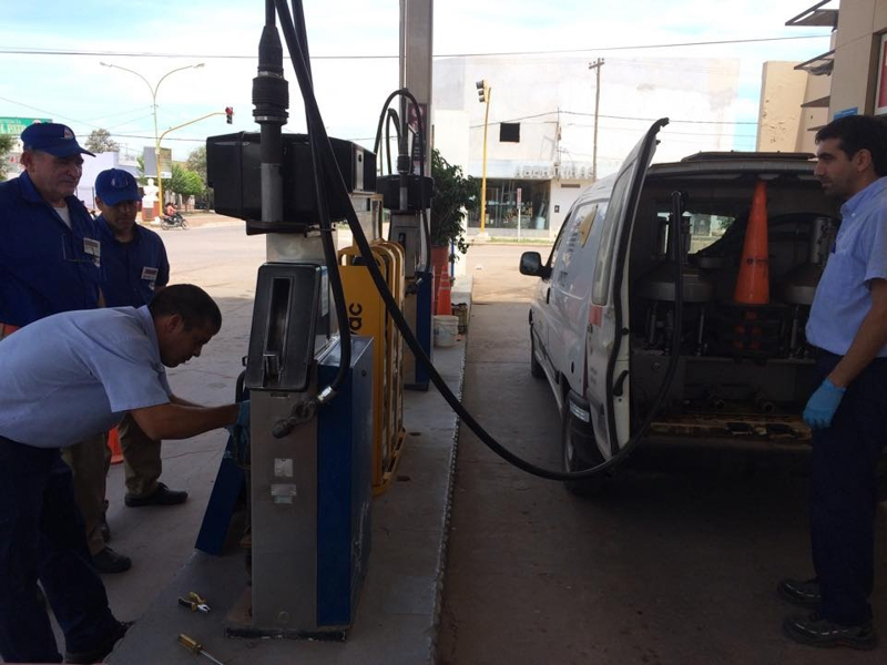 Se incrementó el arancel de la verificación anual de surtidores de combustibles