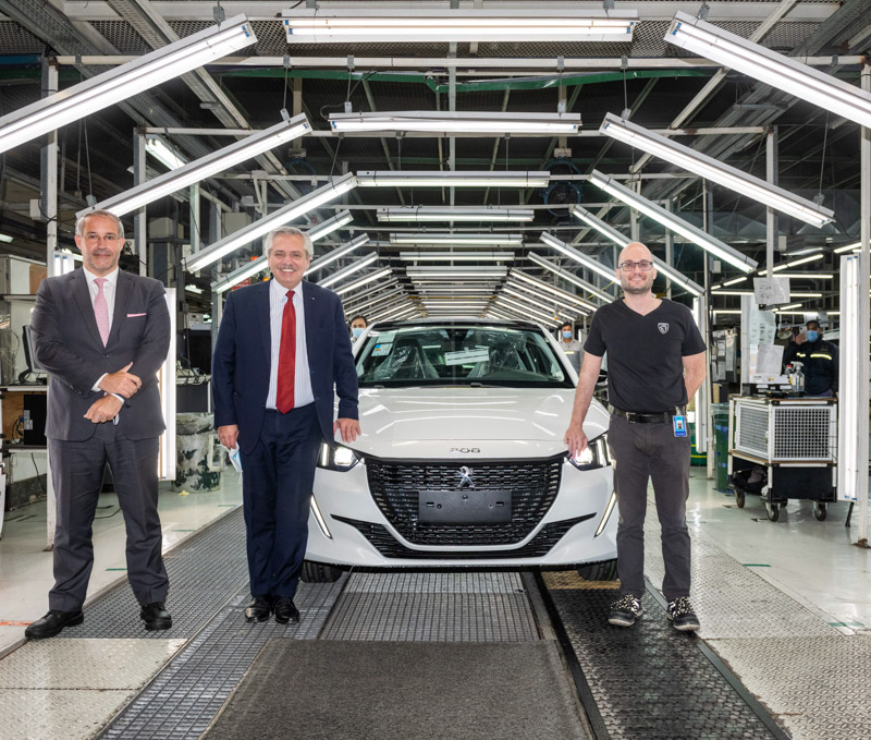 Stellantis inició un segundo turno de producción en su unidad Palomar