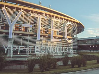 YPF en la Johns Hopkins University