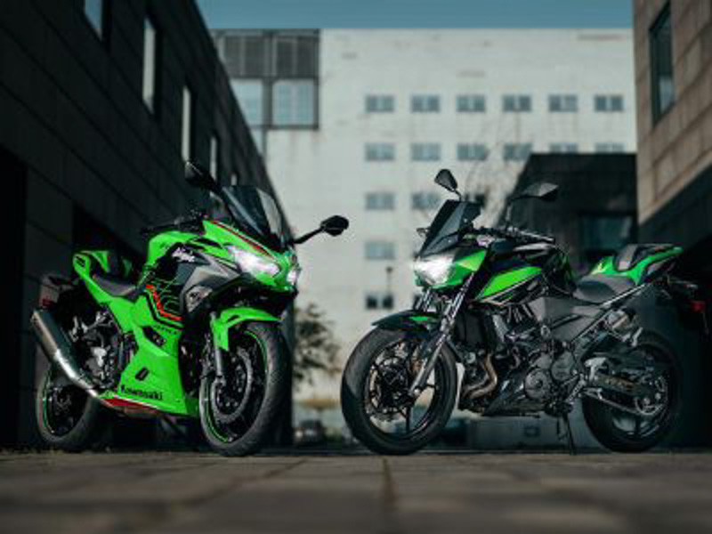 Gama 400CC de Kawasaki