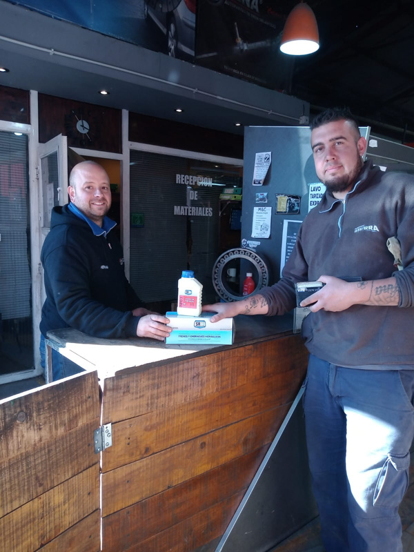 ''SR33 es la primera opción en nuestro mostrador''