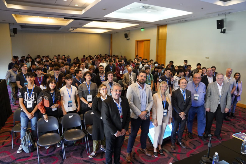 Futuros profesionales en Automechanika Buenos Aires