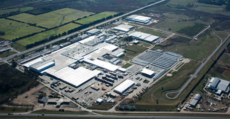 Toyota trabaja 24 h por la alta demanda