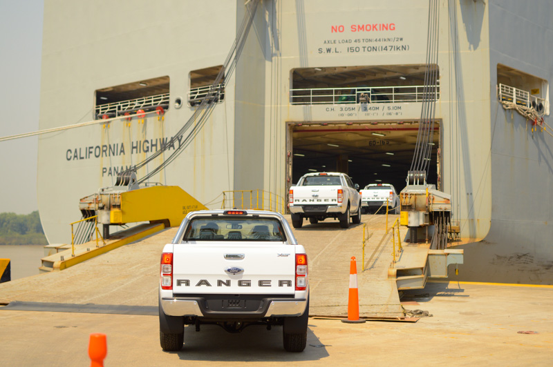 Los fabricantes buscan más exportaciones