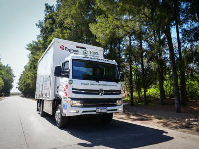 Volkswagen entregó el primer camión 100% eléctrico