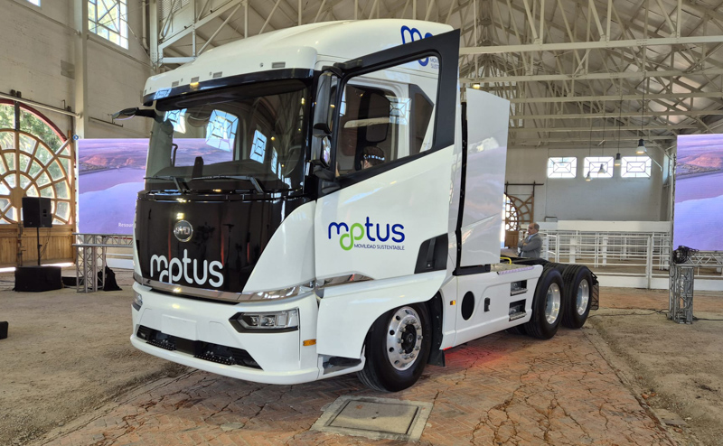 BYD presenta camión tractor 100% eléctrico Q3MA