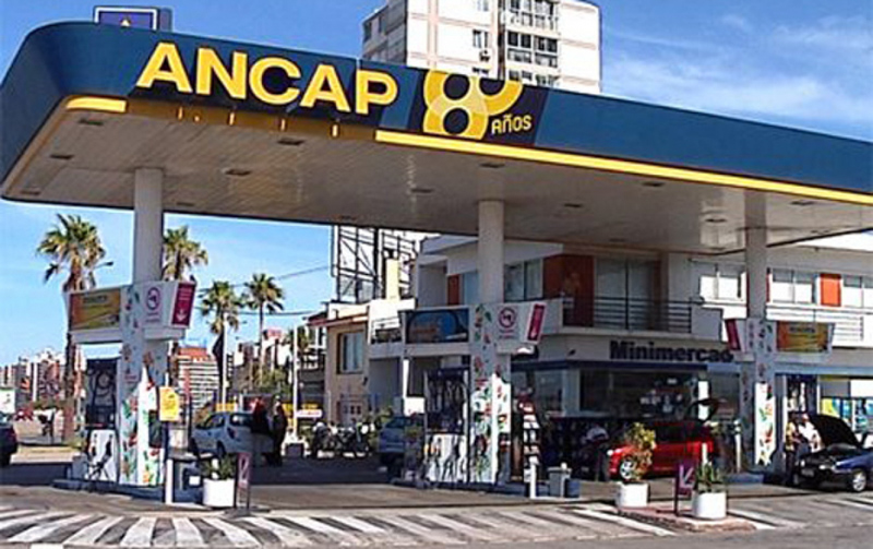 El Gobierno mantiene precios de combustibles por tercer mes