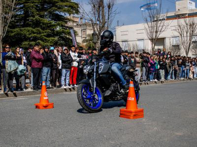 Yamaha promueve la seguridad vial en Dolores, Buenos Aires