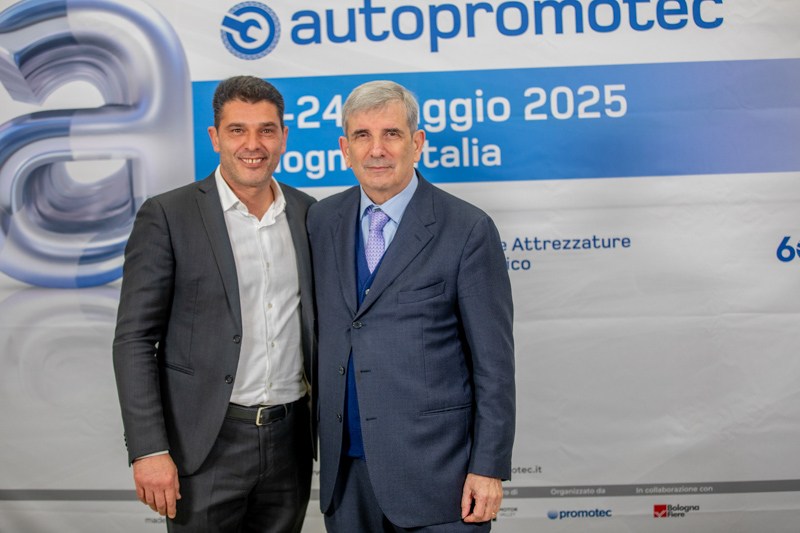 ''El Coche Conectado: ¿Quién Posee Tus Datos?''