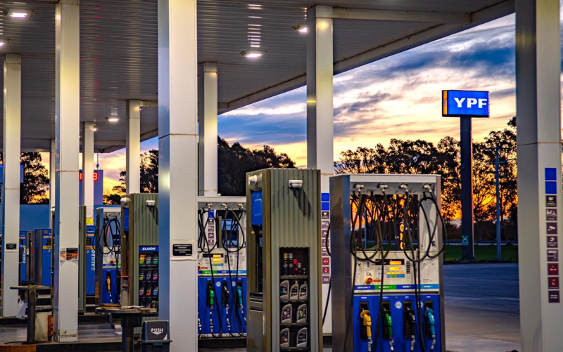 Caída en la venta de combustibles y cambio de hábitos