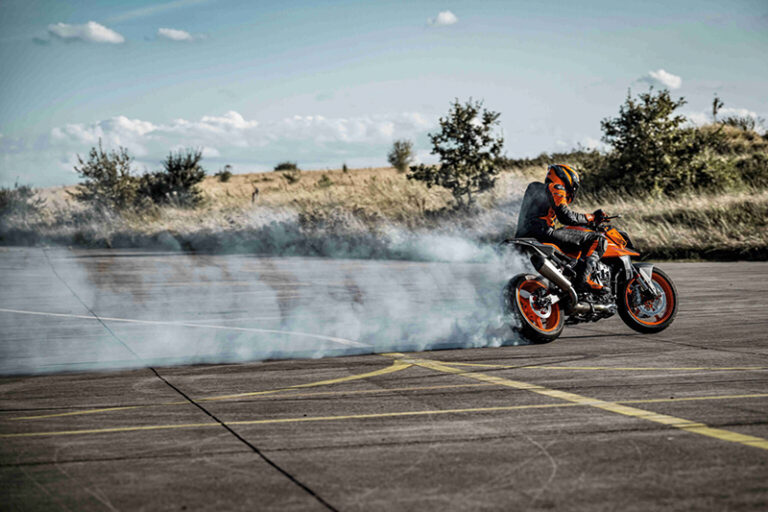 KTM lanzó en Argentina la nueva 990 DUKE