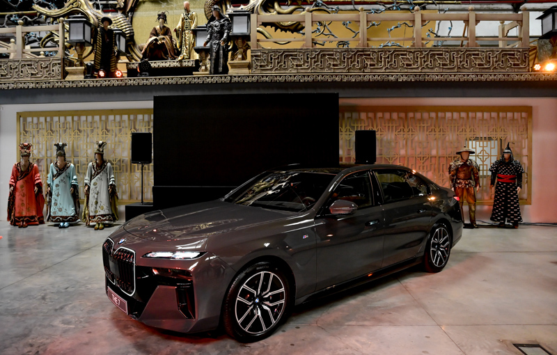 Nuevo sedán premium con tecnología y confort avanzados