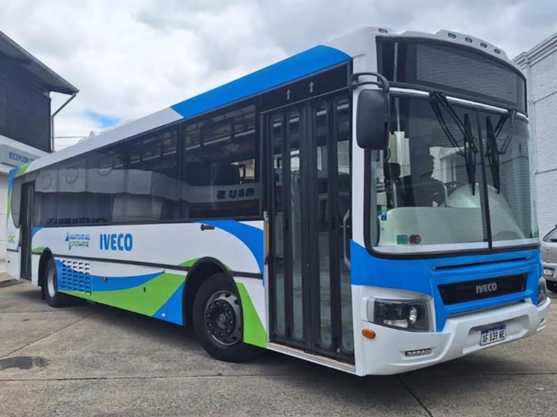 IVECO BUS y Overbus avanzan con buses carrozados