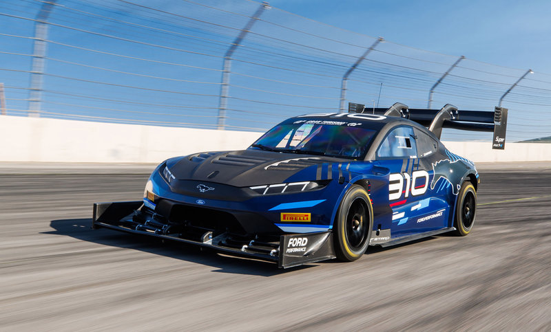Ford gana en Pikes Peak con el Super Mustang Mach-E
