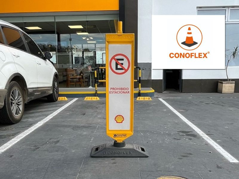 CONOFLEX presenta pancarta y reloj viales