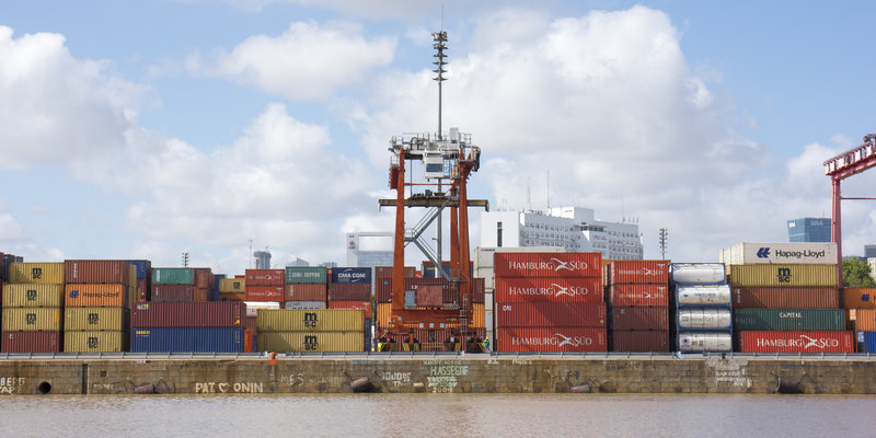 Importaciones argentinas crecieron 31,7% 