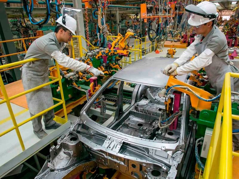 Caída de la manufactura automotriz en México