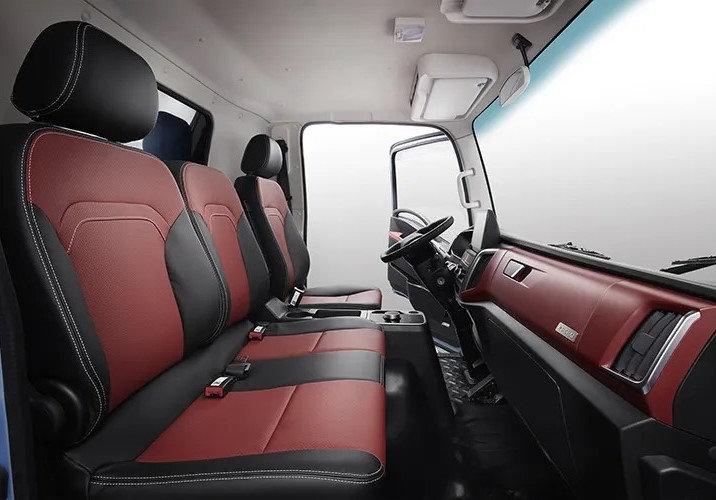 IA lanza comparador de camiones eléctricos y diésel