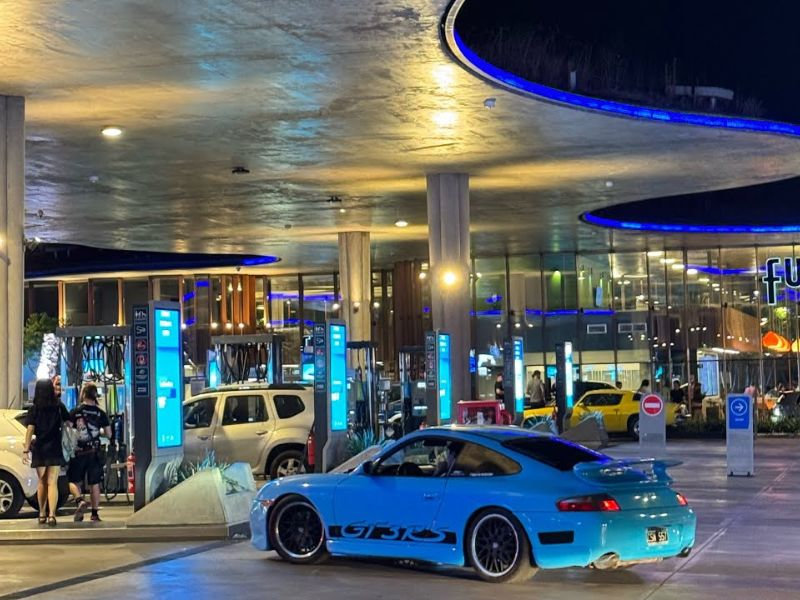 Transformación de las Estaciones de Servicio YPF