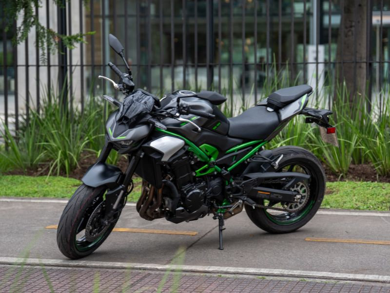Kawasaki y Grupo Corven lanzan la nueva Z900