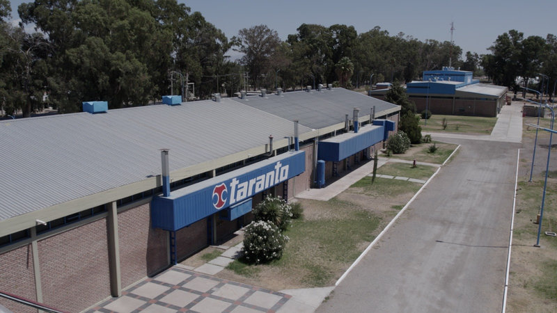 Taranto: 50 mil profesionales capacitados en Argentina