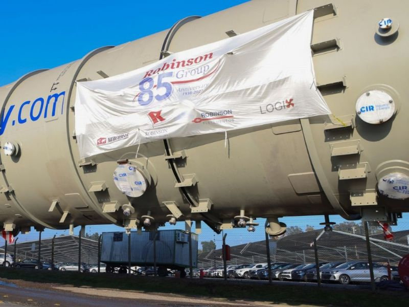 AXION energy incorpora torre de destilación