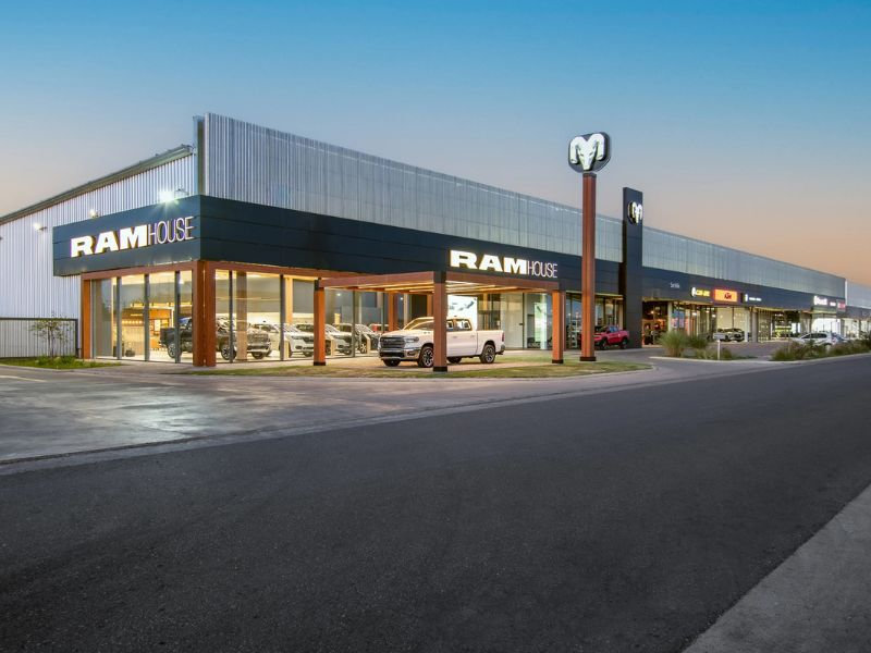 Ram inaugura Ram House y suma Dakota nacional