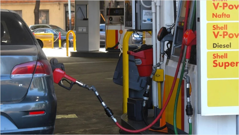 Combustibles suben más de 40% en 2025 