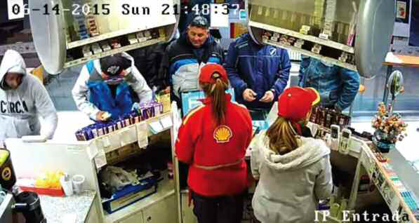 est-50-la-emergencia-en-una-estacion-de-servicio-08