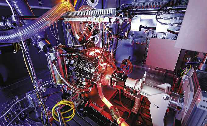 tap-154-los-motores-mercedes-amg-01