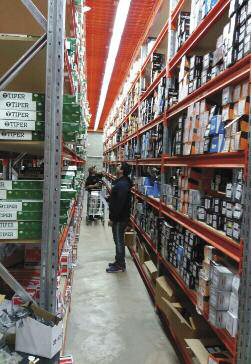 tap-186-cedisa-srl-centro-de-distribucion-de-autopiezas-02