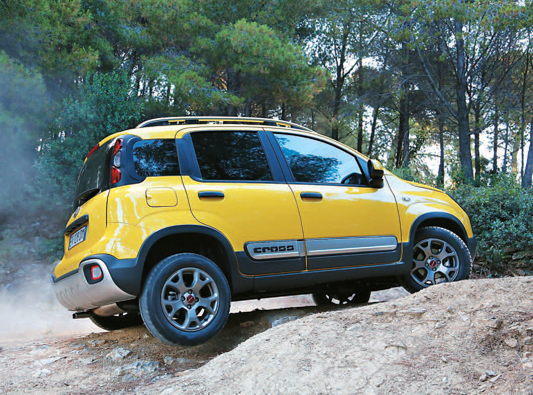 tap-149-el-fiat-panda-4x4-y-el-panda-cross-03