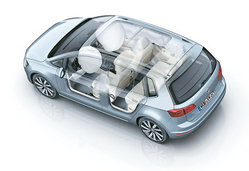 tap-151-el-volkswagen-golf-sportsvan-05