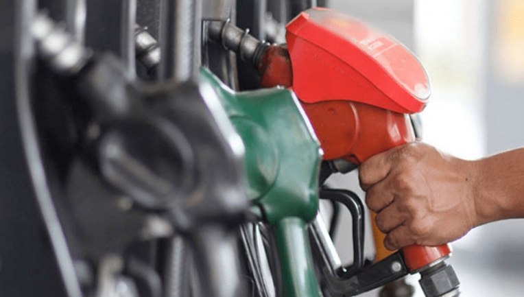 2019-02-15-la-nafta-colaboro-con-el-gnc-2-02