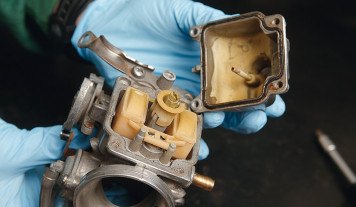 2019-09-12-mantenimiento-del-carburador-de-moto-2-02