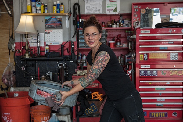 2018-09-07-un-taller-mecanico-atendido-por-mujeres-03