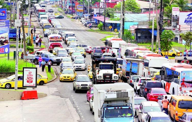 2019-02-22-cayeron-las-ventas-de-vehiculos-en-panama-2-02