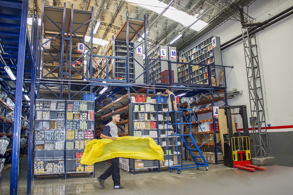 2018-05-11-cromosol-nuevo-local-warnes-03