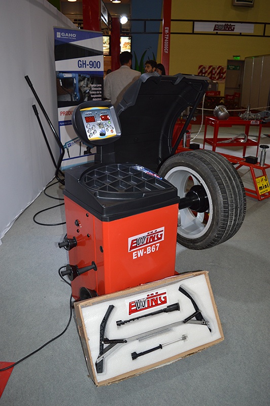 2018-12-07-ewing-en-automechanika-buenos-aires-2018-4-04