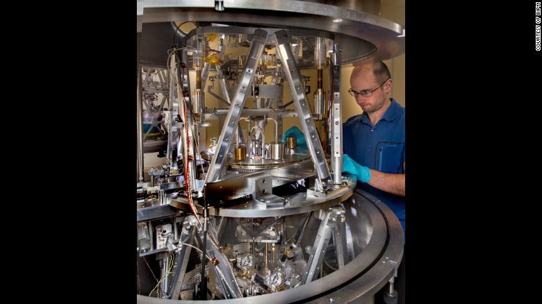 2019-05-17-llego-el-dia-del-cambio-en-todo-el-mundo-de-la-definicion-del-kilogramo-3-03